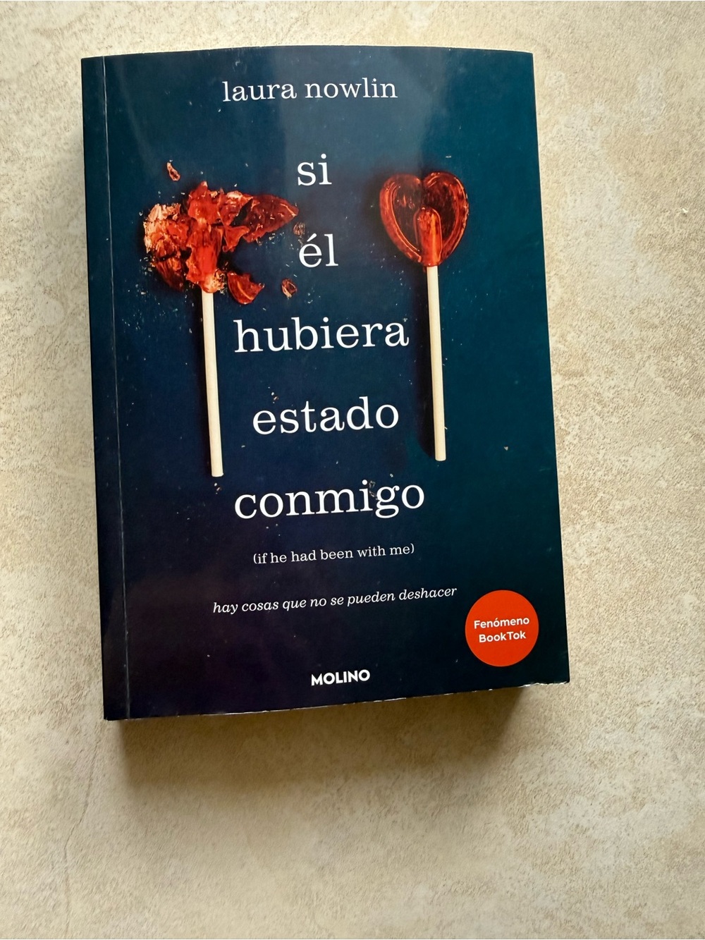 Laura Nowlin "Si Él Hubiera Estado Conmigo" – Black Paperback